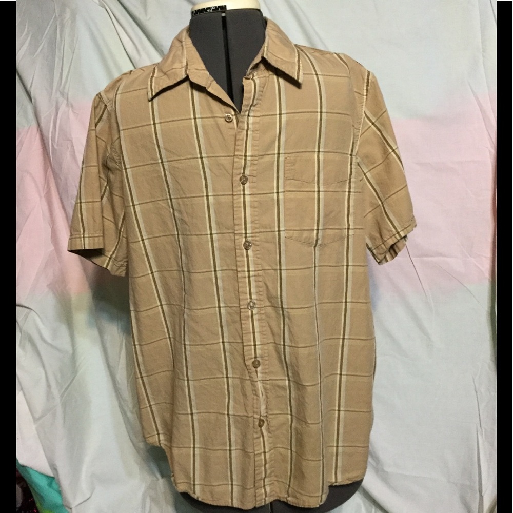 Urban Outfitters SS Tan plaid shirt🍒 - Picture 1 of 3